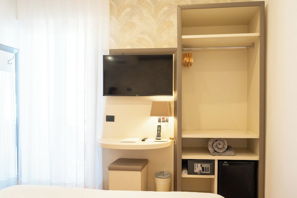 Hotel Florida Lerici 52/64