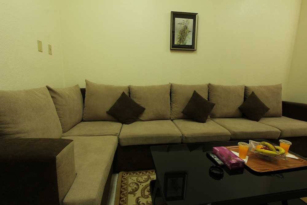 بنايه خليفه(Khalifa Tower Hotel Apartments) 51/69