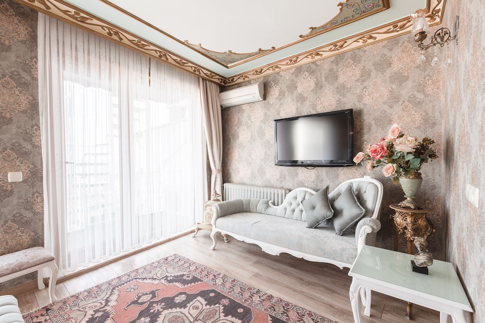 Romantic Hotel Istanbul 51/72