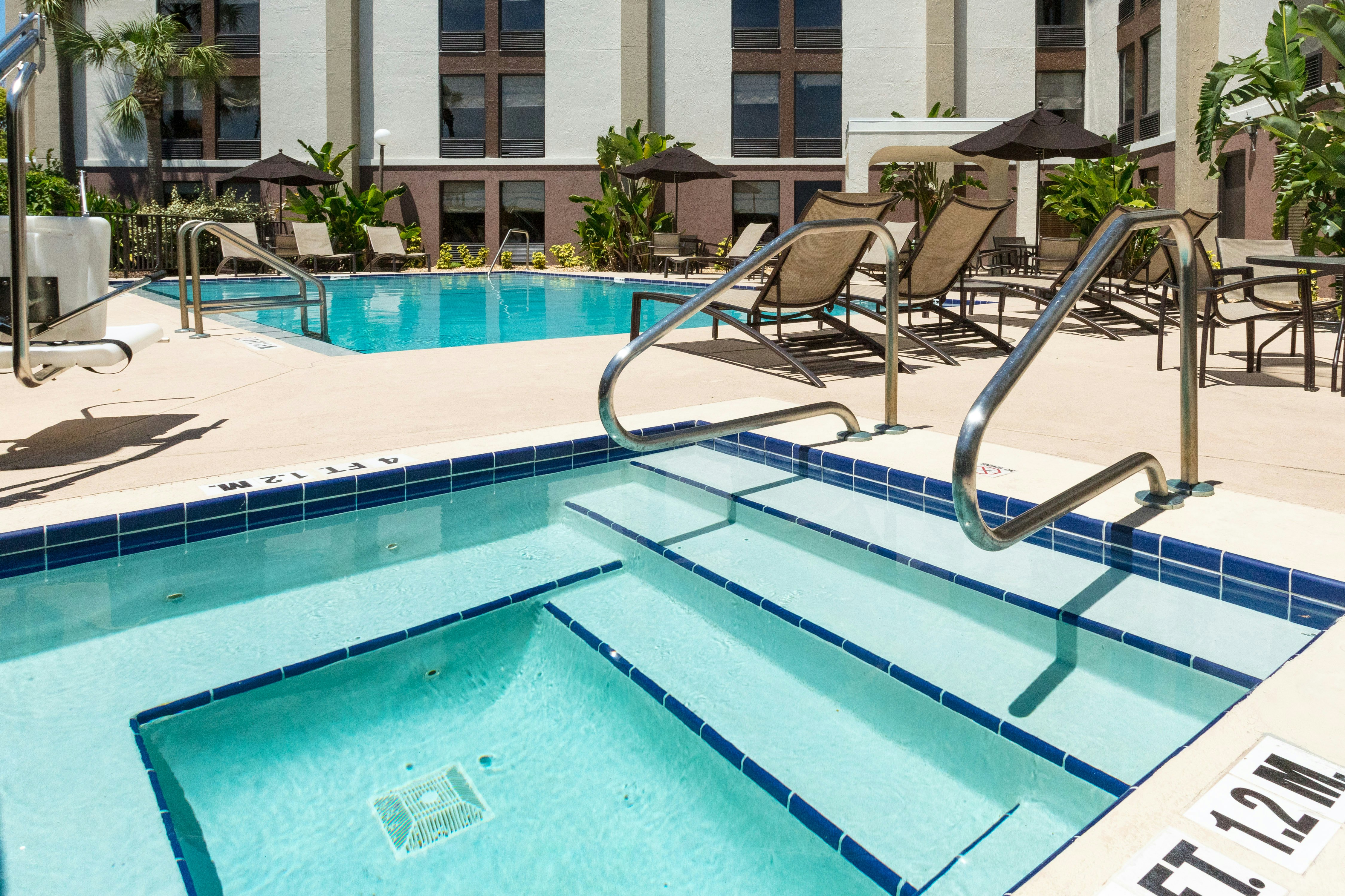Hampton Inn Daytona Speedway-Airport 34/57