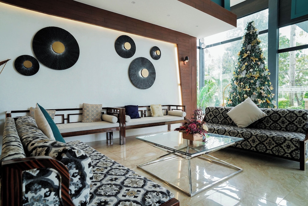 Sunday Hevea Hotel and Resort 33/55