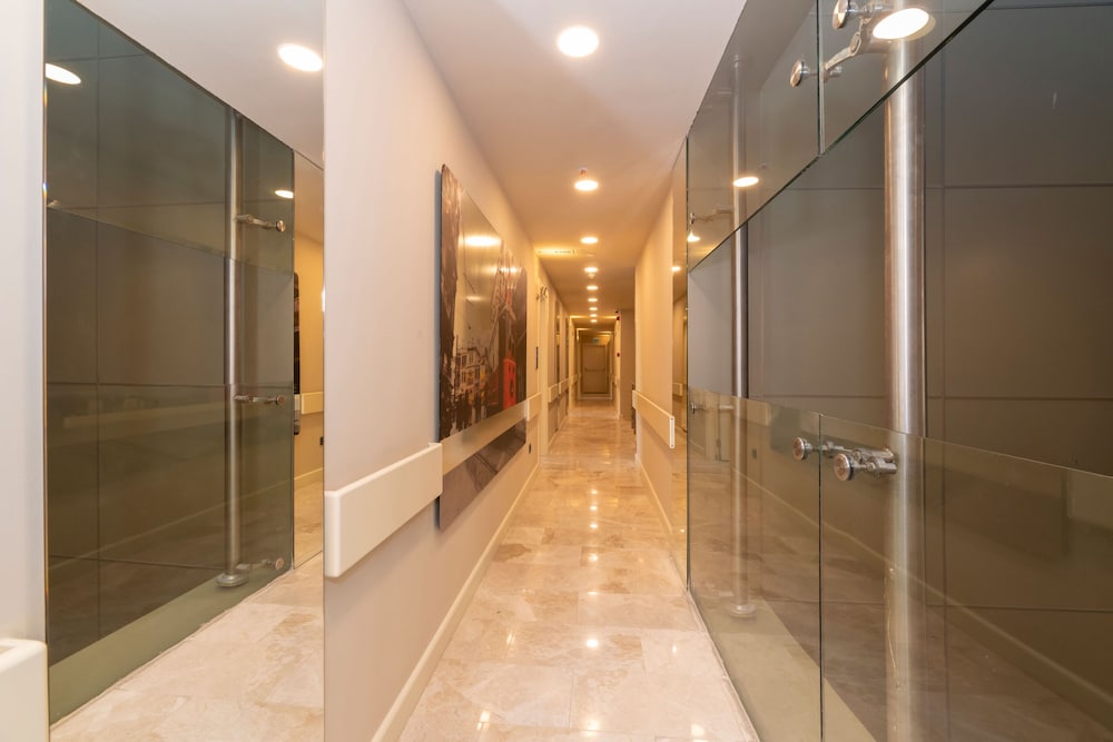 Ramada by Wyndham Istanbul Pera 2/50