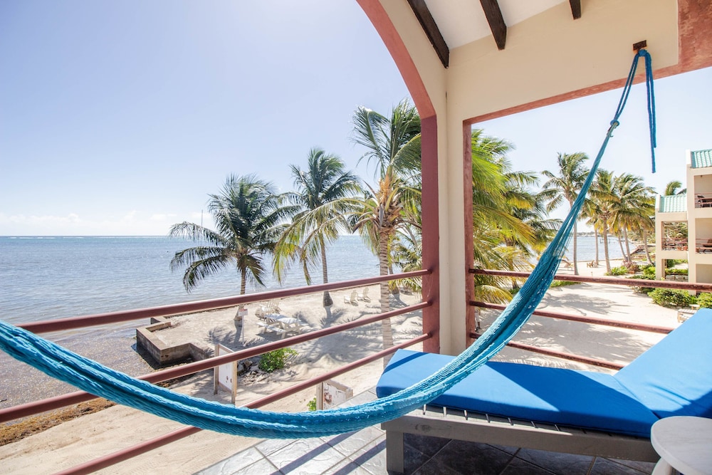 Tres Cocos Resort 44/67