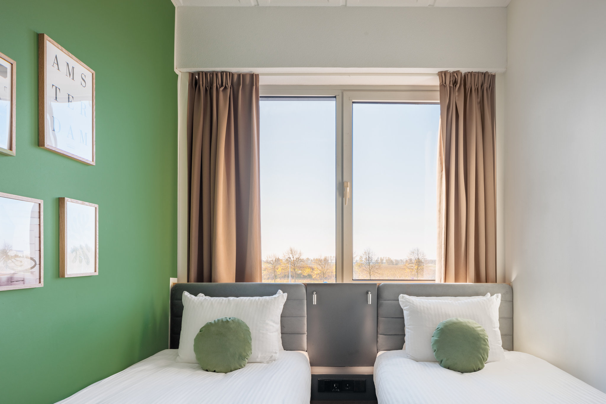 Maxhotel Amsterdam Airport Schiphol 5/21
