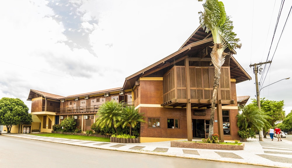 Hotel Pira Miuna 4/74