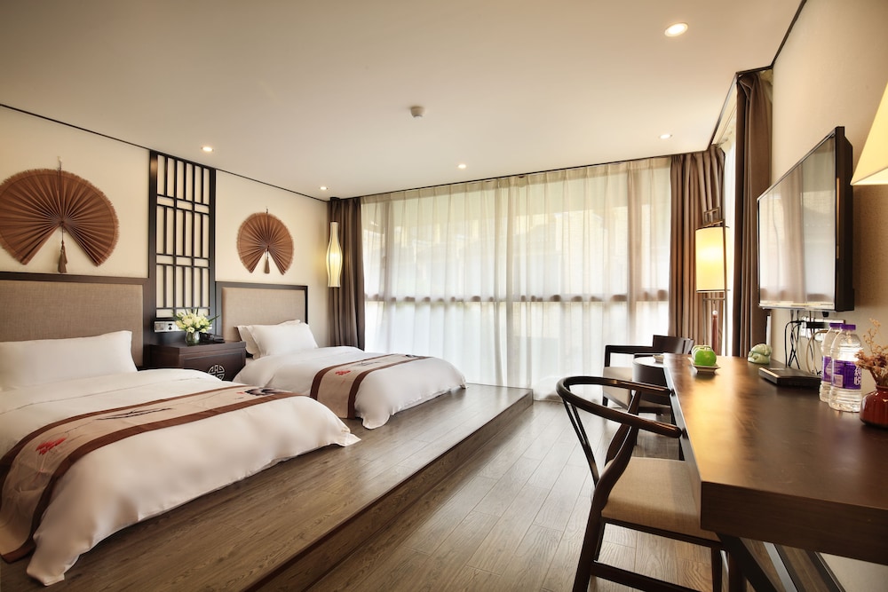 Peach Blossom River Resort 16/50