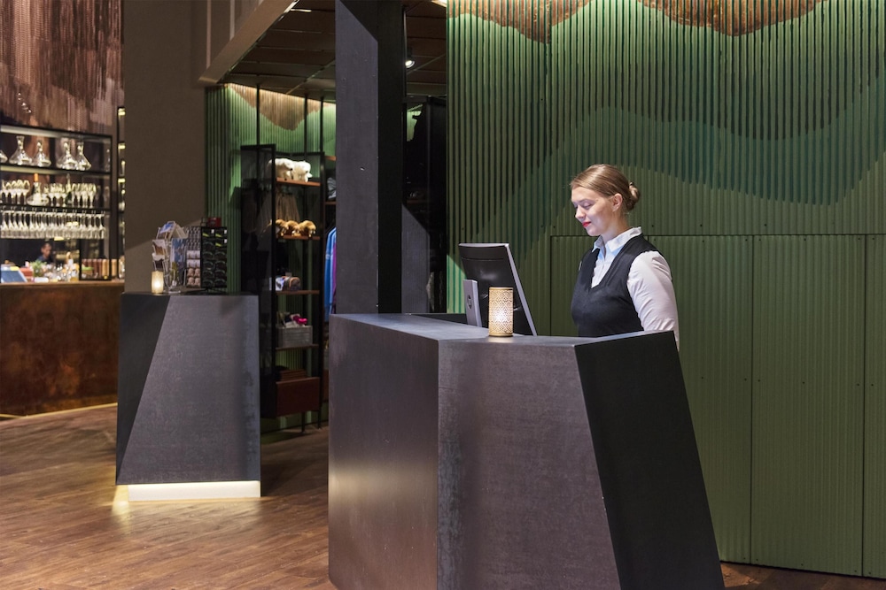 Radisson Blu Polar Spitsbergen 8/67