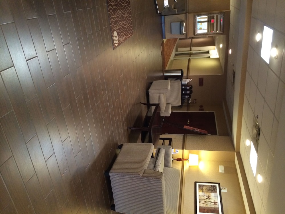 Comfort Inn & Suites Christiansburg I-81 34/36