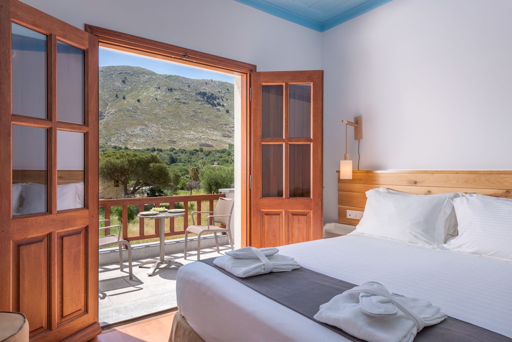 A Symi Residences 40/68