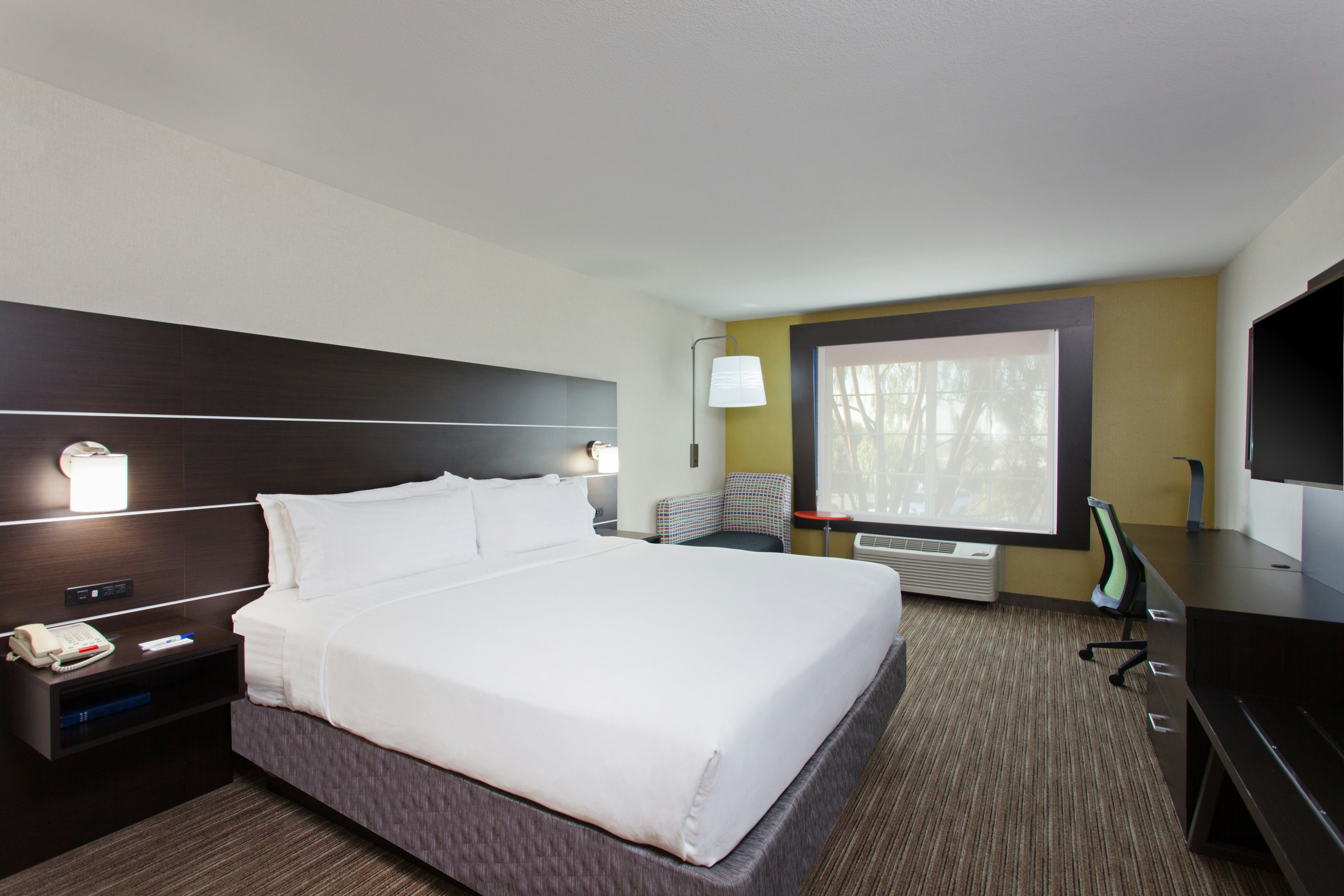 Leisure, King Bed