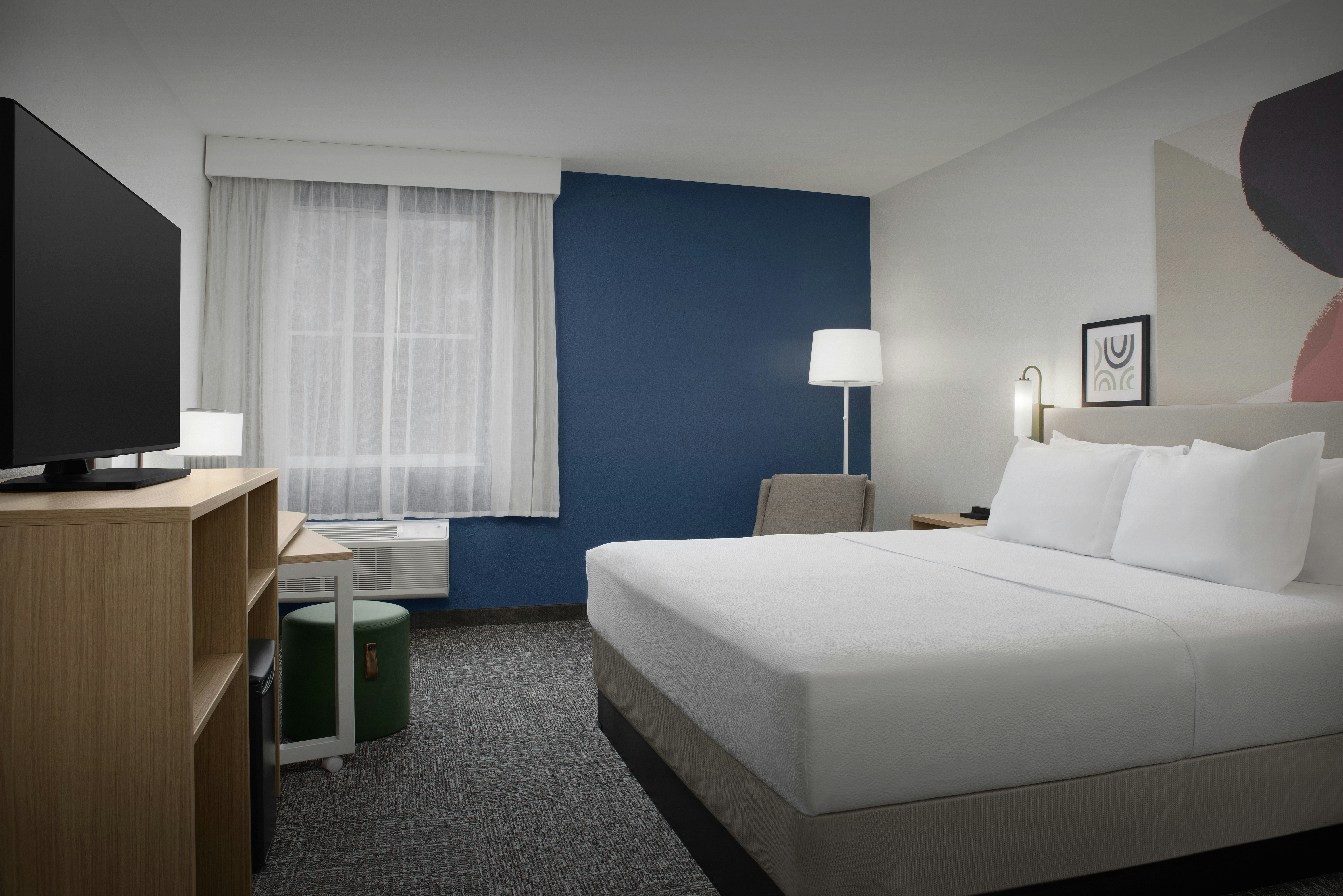 ROOM, KING BED