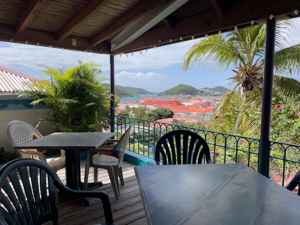 Galleon House Bed Breakfast Inn 32/44