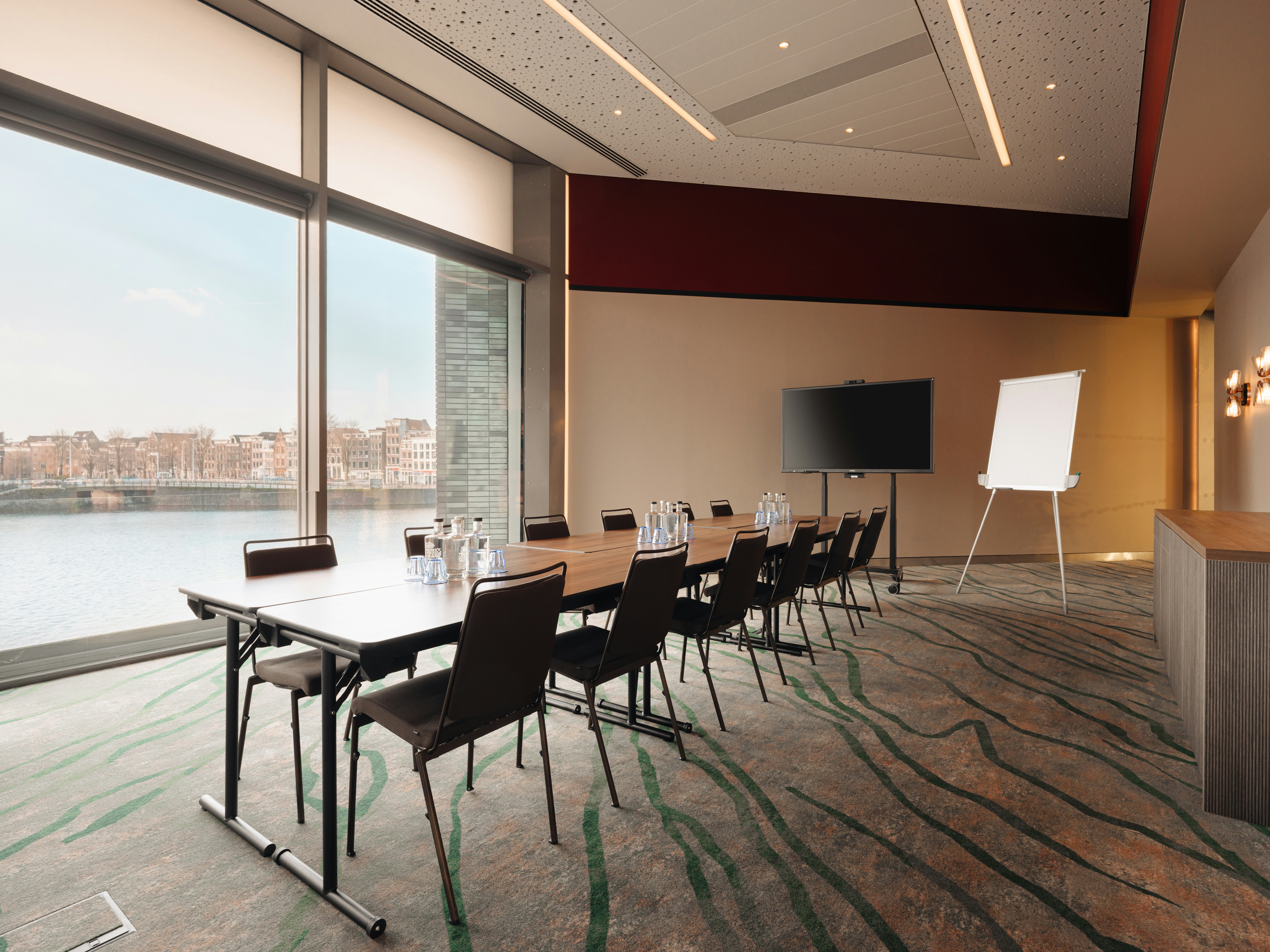 Doubletree By Hilton Amsterdam Centraal Station 77/88