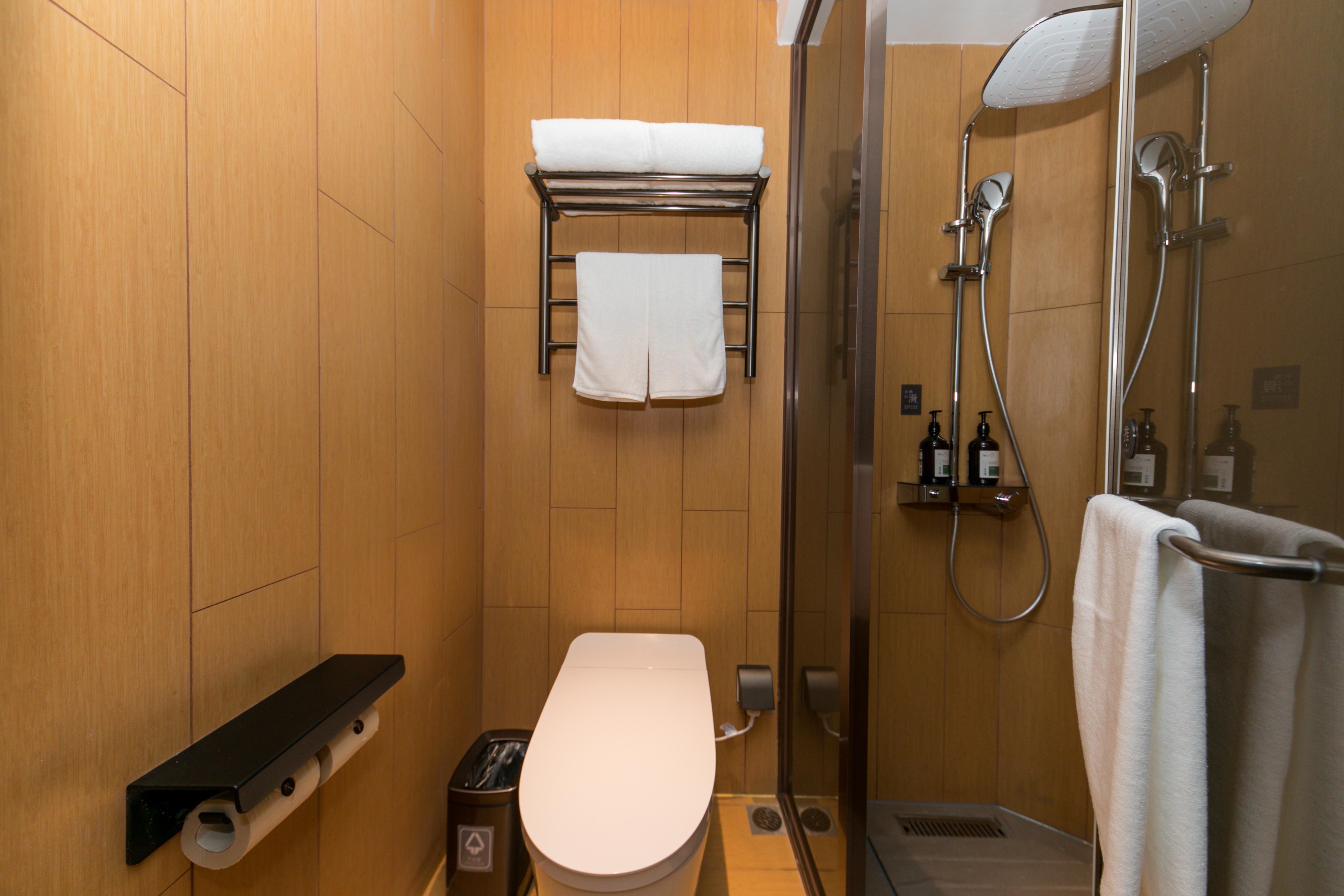 Ji Hotel (Shanghai Huangxing Road Metro Station) 38/40