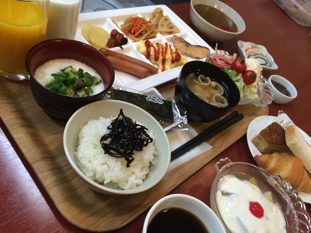 Hotel Crown Hills Takaoka 36/44