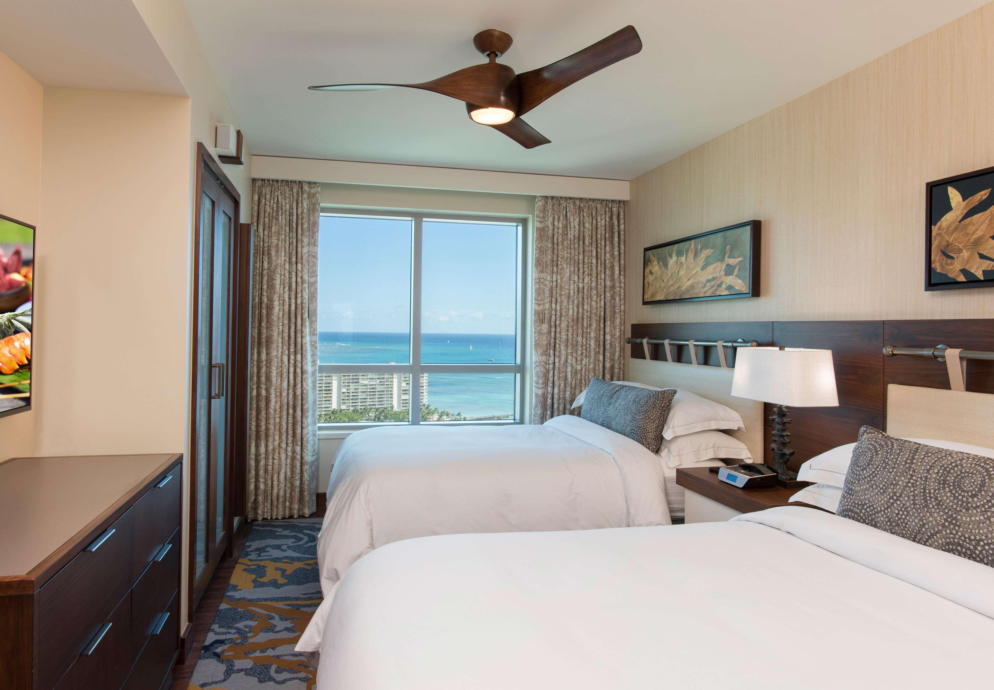 1 BEDROOM, OCEAN, LUXURY, SUITE, 2 DOUBLE BEDS, SOFA