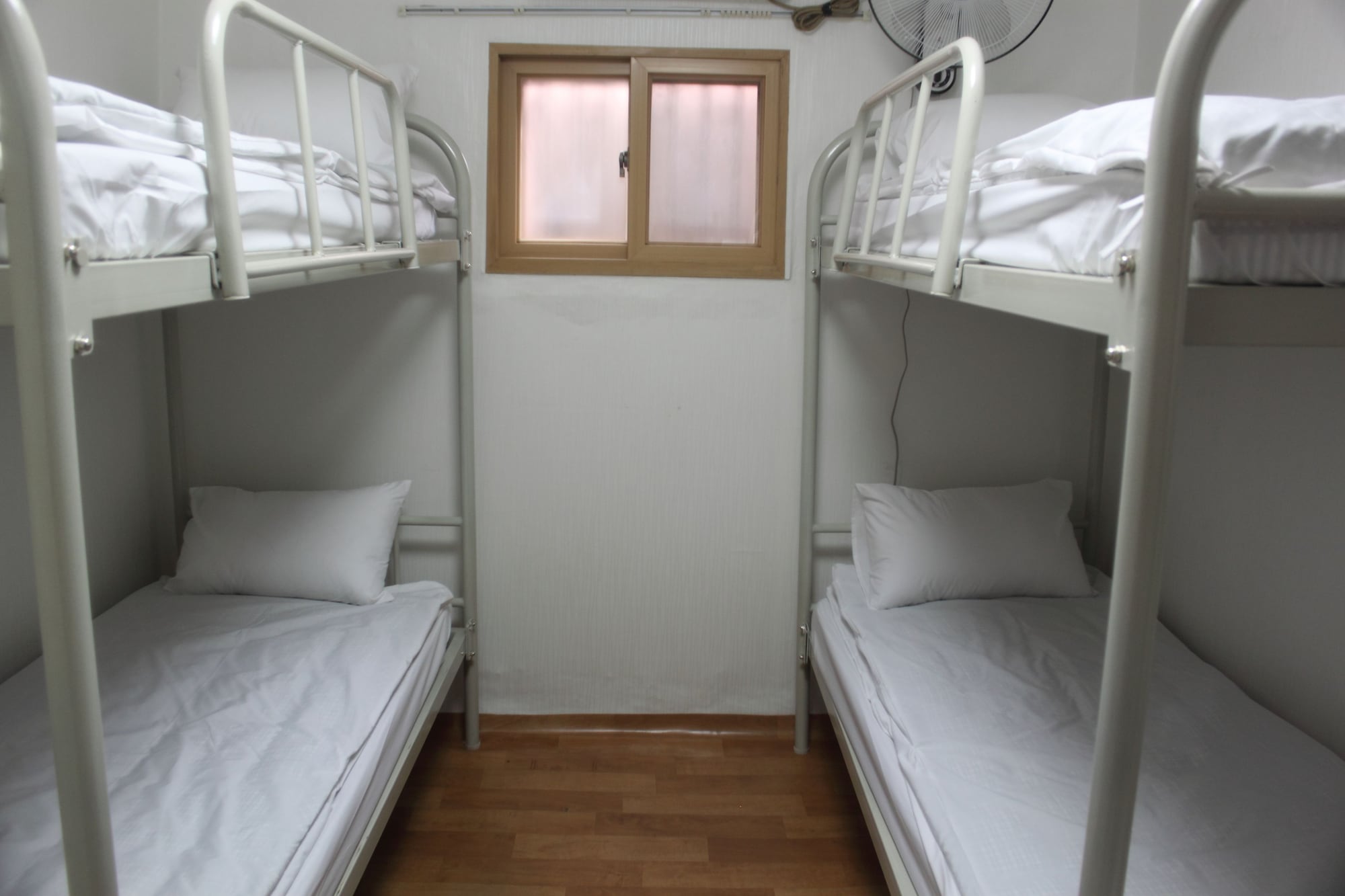 ROOM, TRIPLE