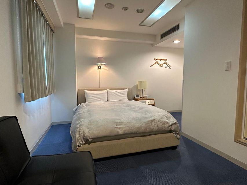 Deluxe, Double Bed