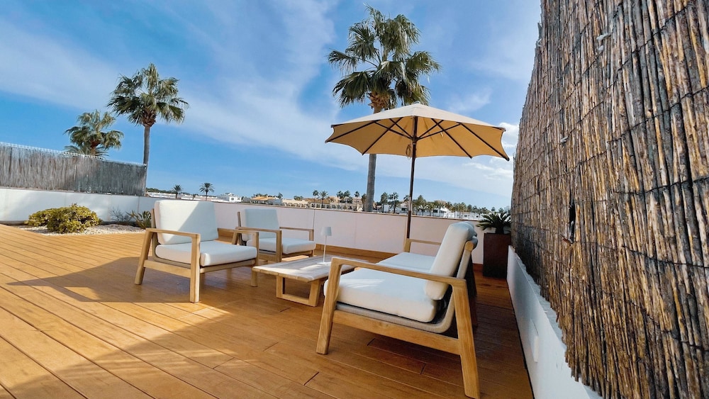 VILLAS DEL LAGO 57/67