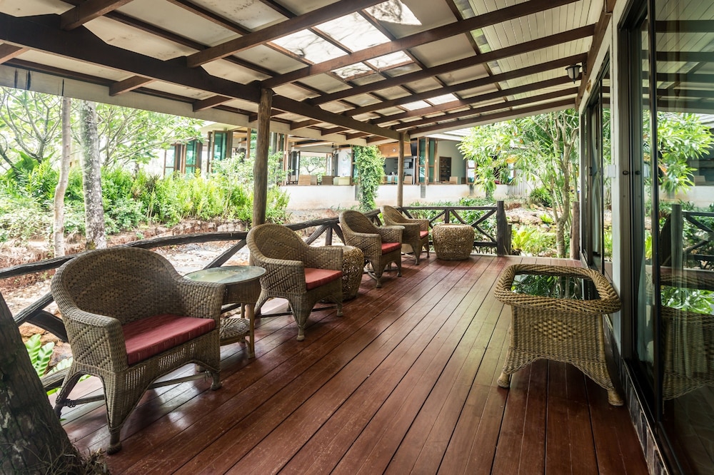 NA TARA RESORT 37/50