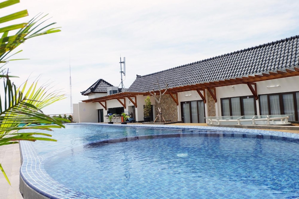 G Sign Style Hotel Kuta Tuban 41/43