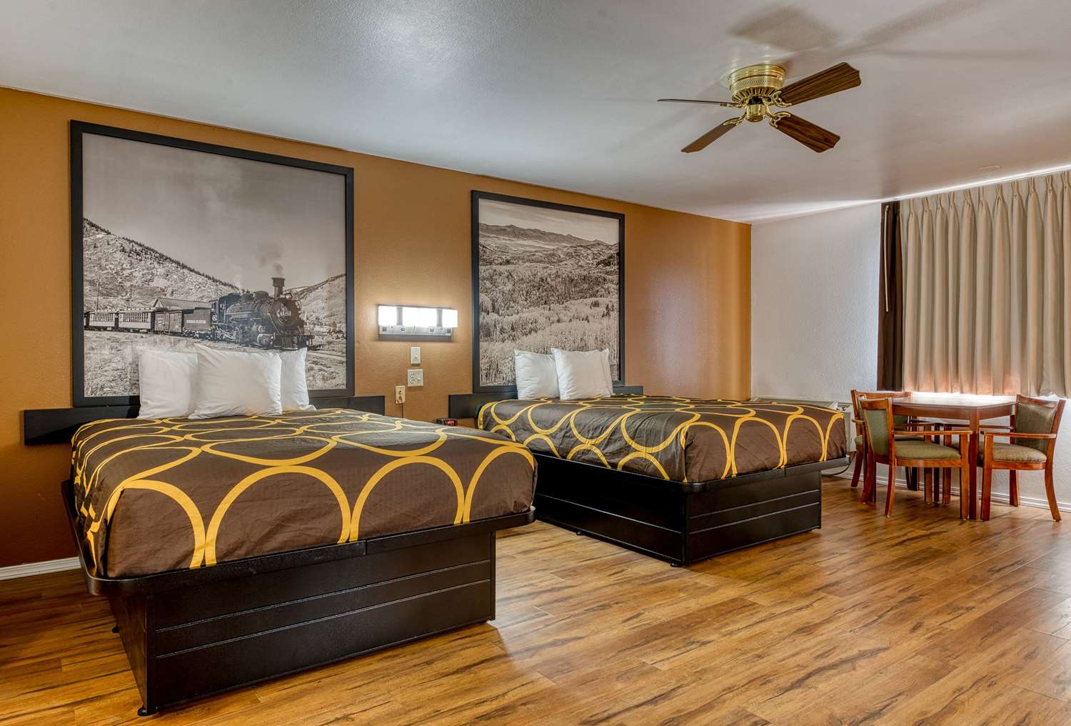 Super 8 By Wyndham Alamosa 16/51