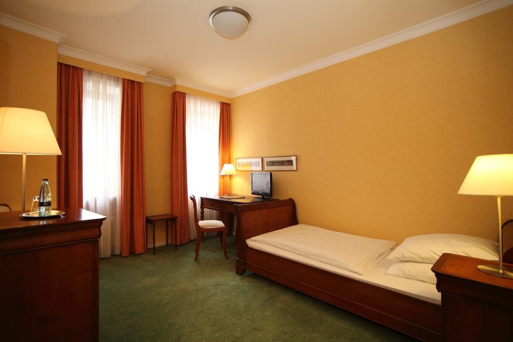Hotel Alster Hof 16/60