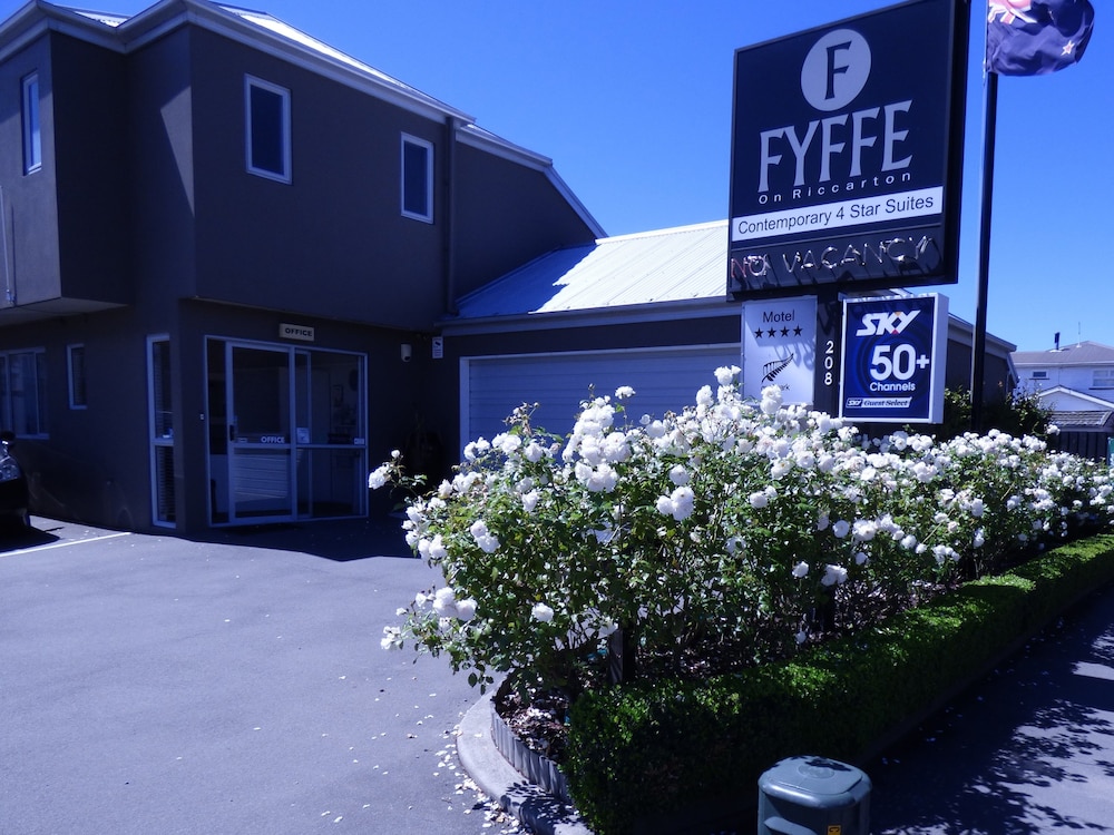 Fyffe On Riccarton 5/45