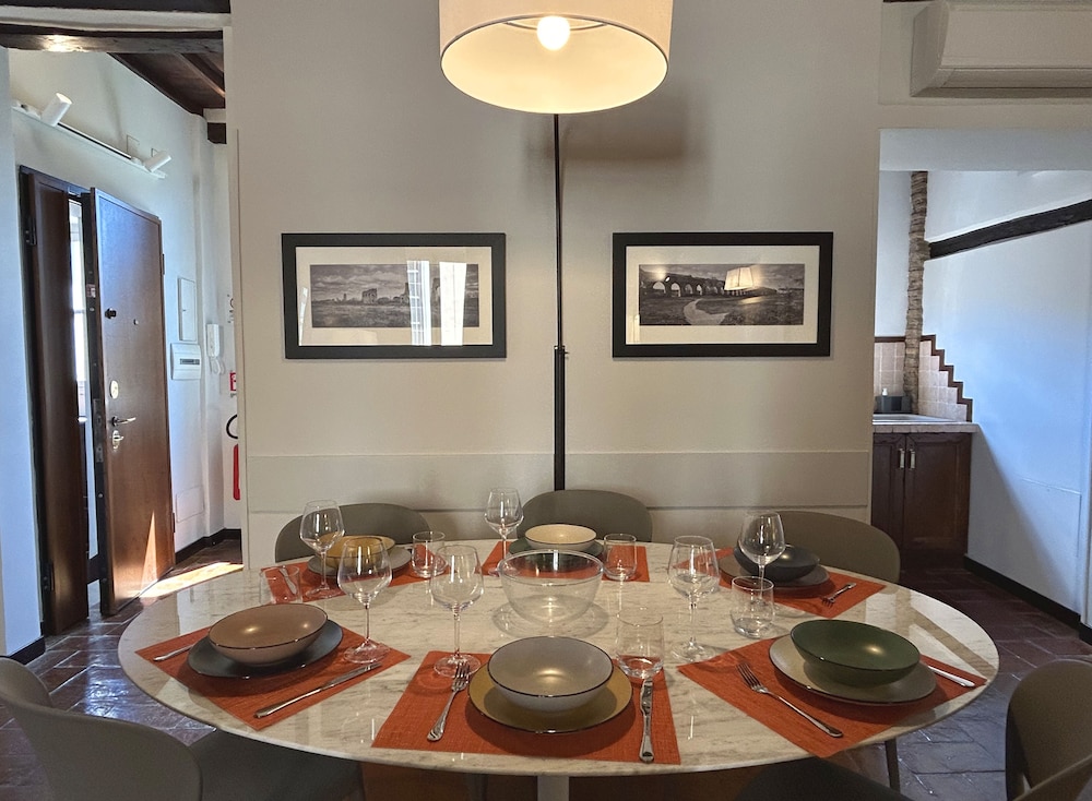 Aenea Superior Inn 33/50