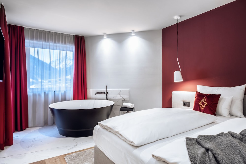 Hotel Castello Falkner 26/74