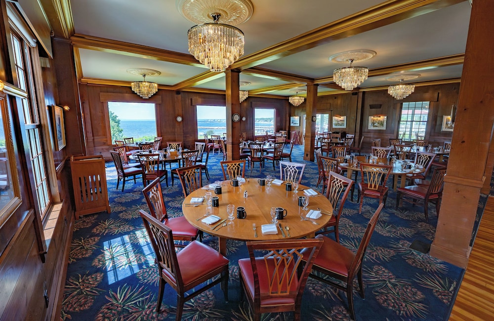 The Colony Hotel 31/49