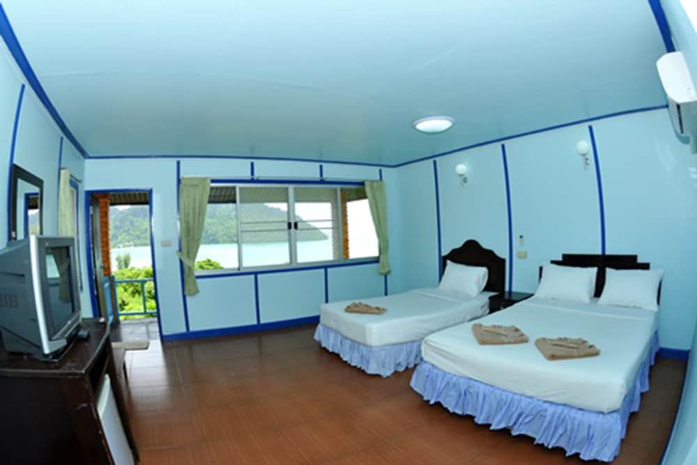 Phi Phi Viewpoint Resort 22/65