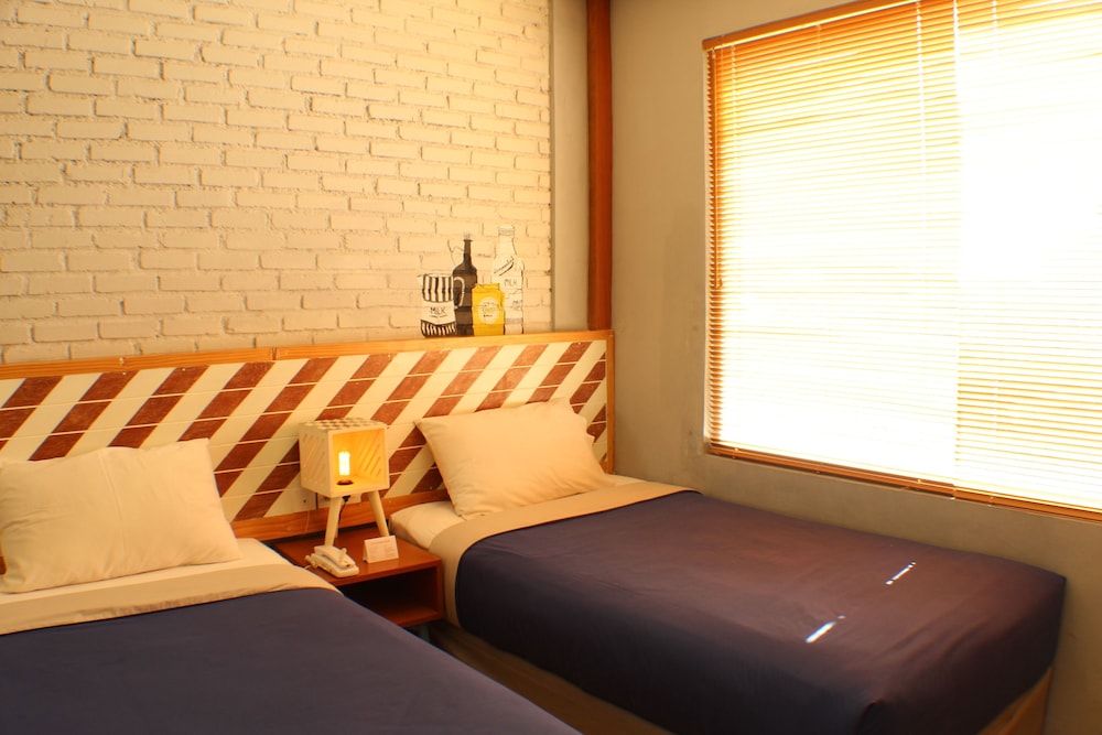 Summerbird - Bed And Brasserie 20/63