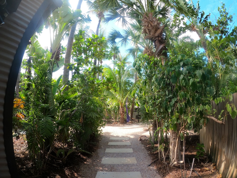 Cable Beach Backpackers Hostel 27/36