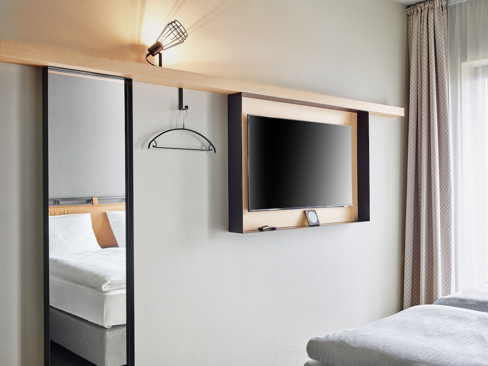 H2 Hotel Saarbrucken 17/30