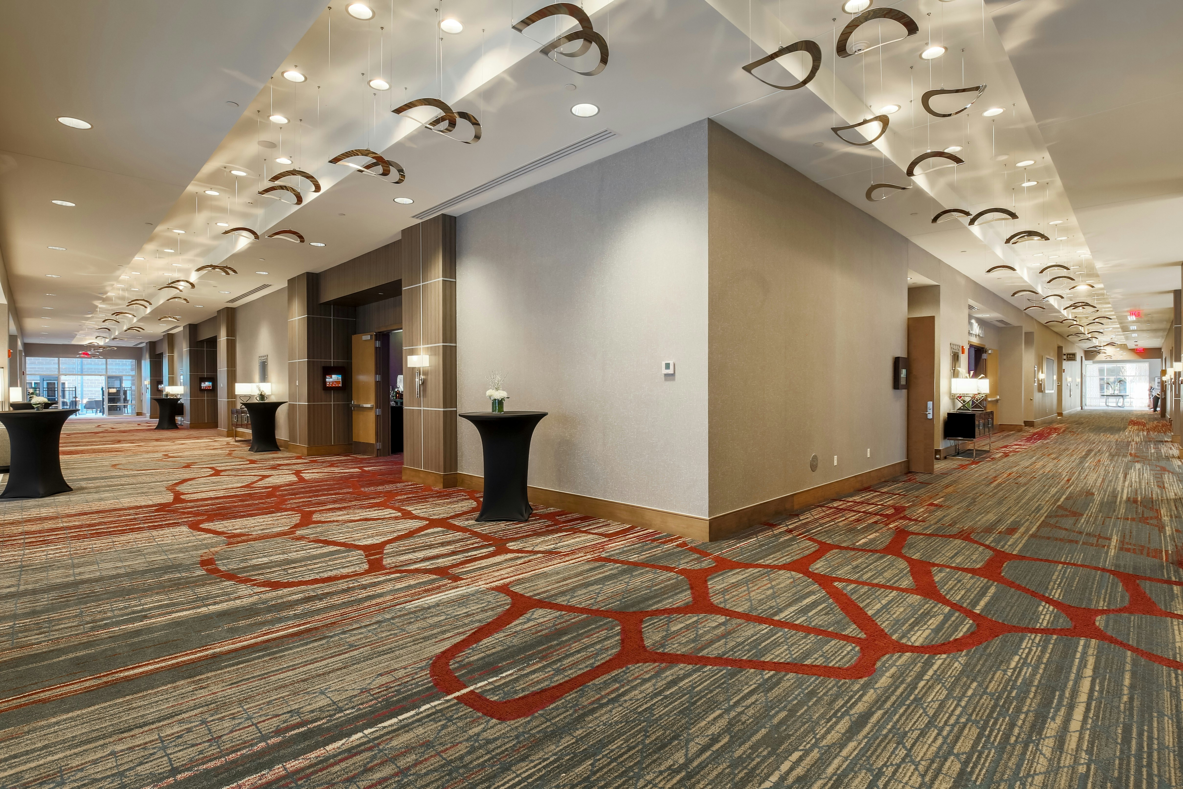 DOUBLETREE BY HILTON EVANSVILLE 70/74