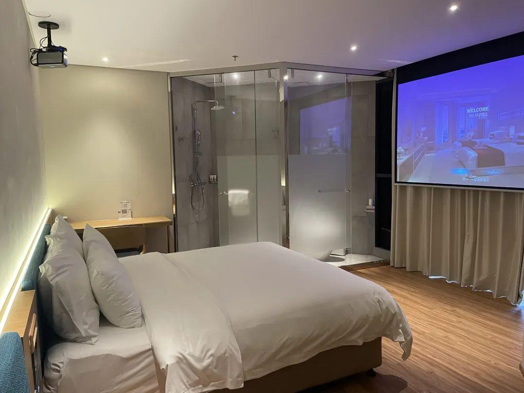 Shenzhen U Enjoy Hotel (Luohu Port Xiangxicun Subway Station) 14/38
