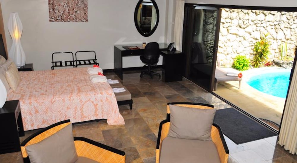 Crown Beach Resort and Spa - Adults Only 43/69