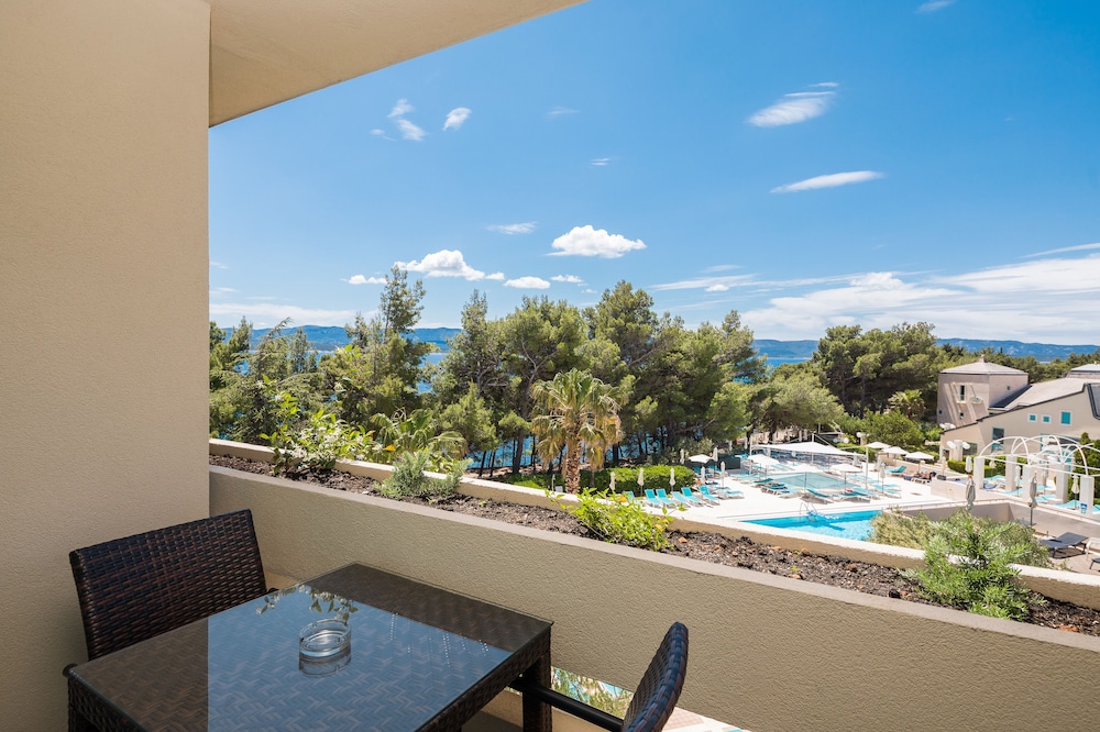 Bretanide Sport Wellness Resort 34/50