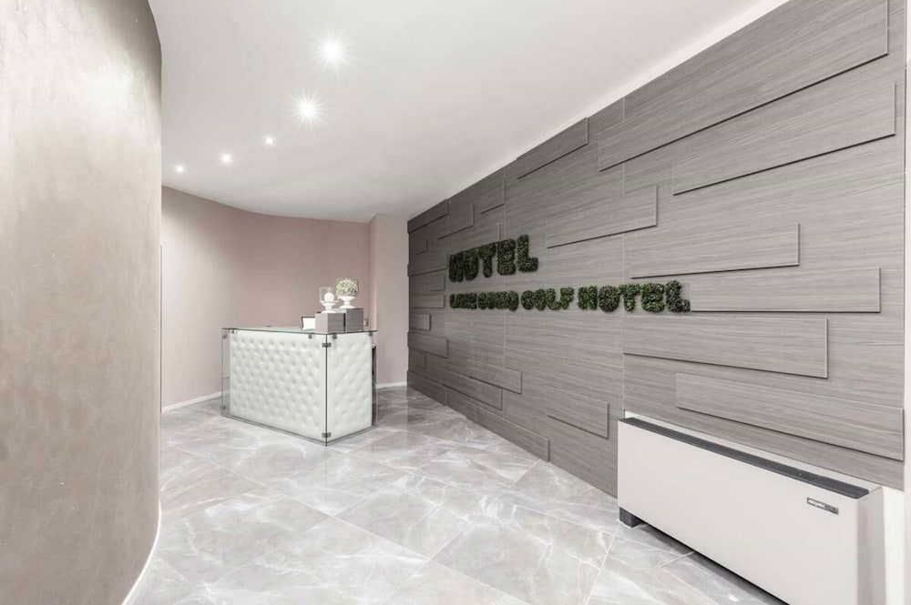 Lake Como Golf Hotel 7/36
