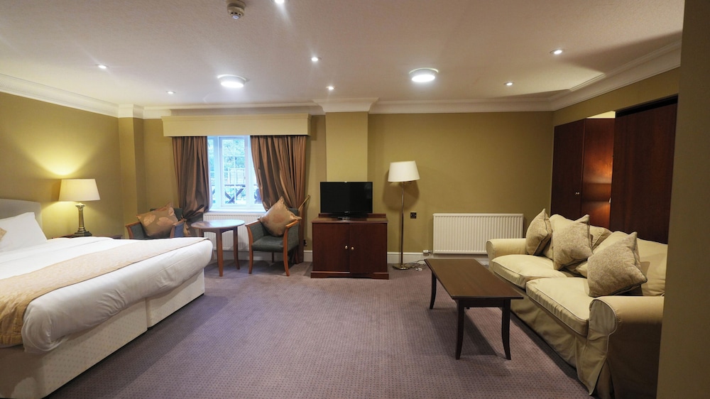Grovefield House Hotel 12/57