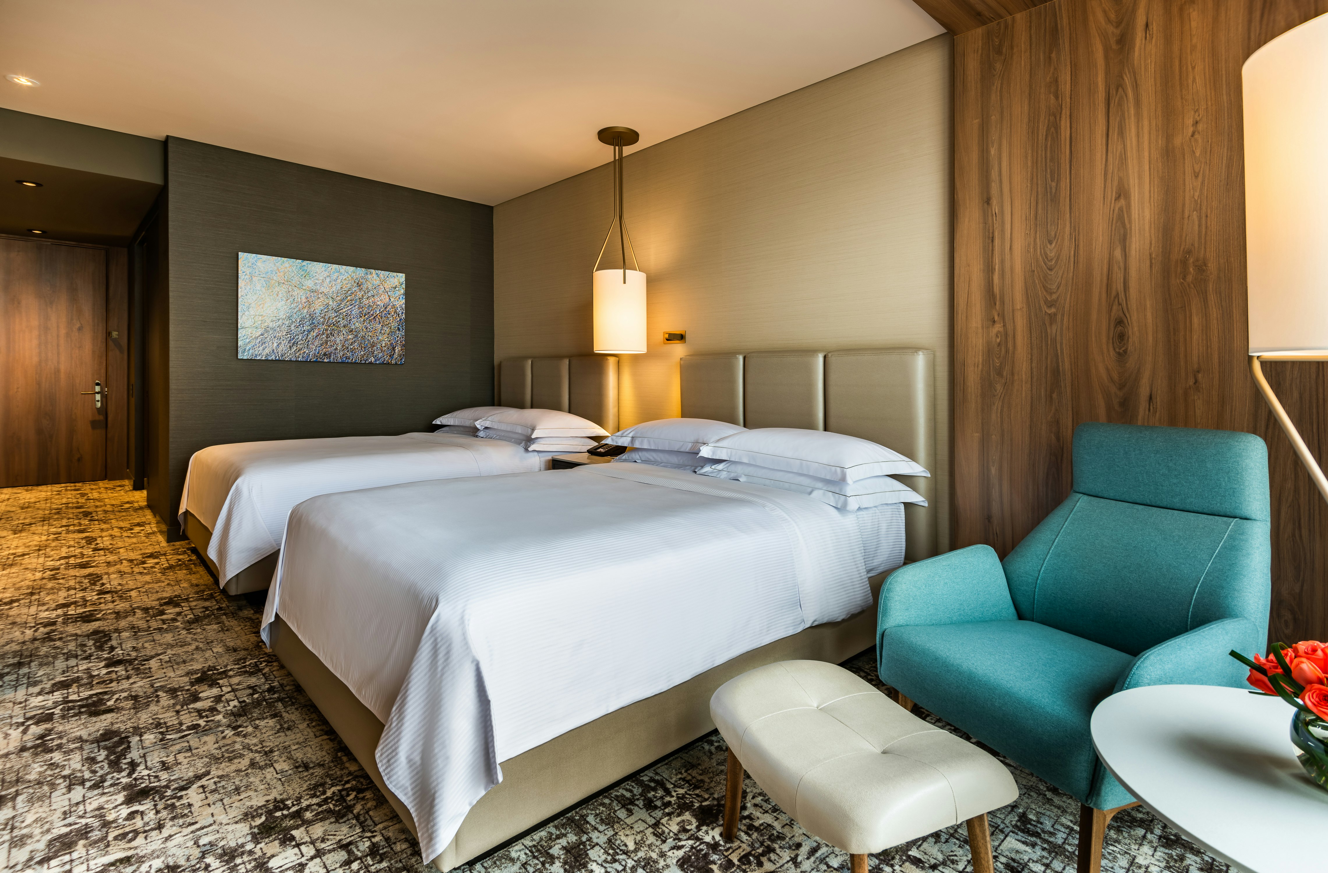 ROOM, 2 QUEEN BEDS, EXECUTIVE LEVEL