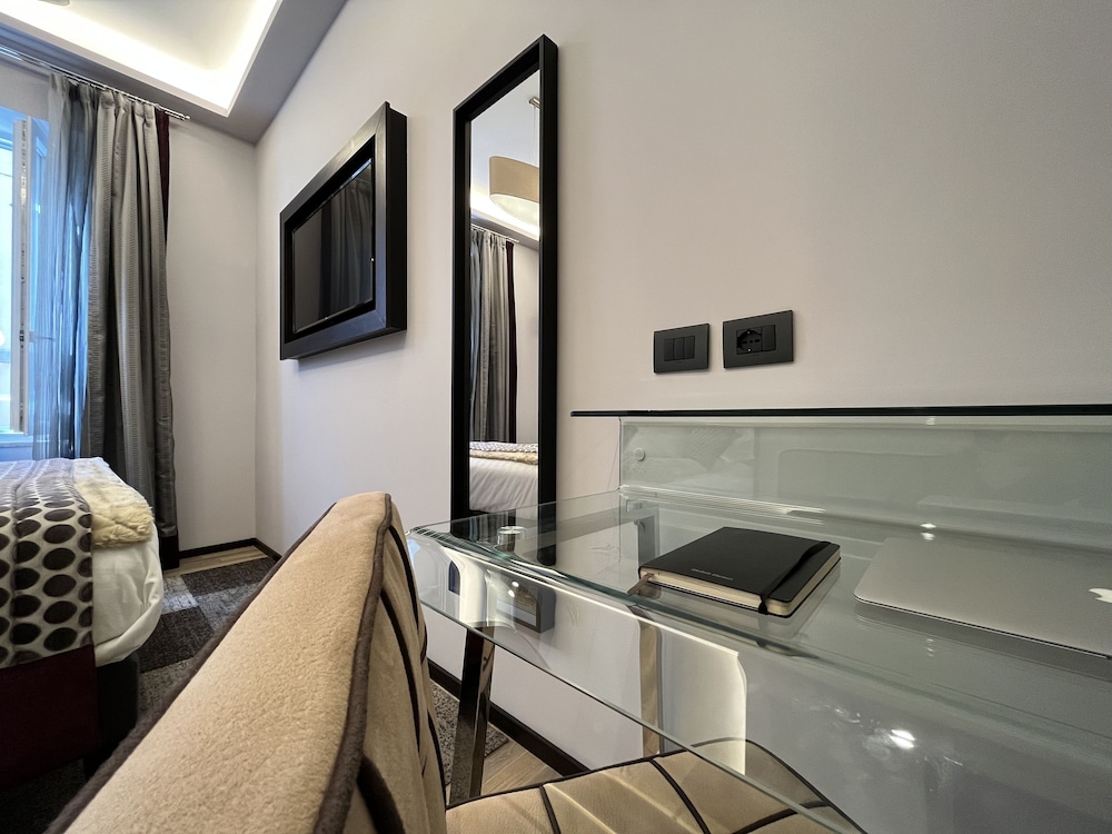Flaneur - Rooms & Suites by Visconti 30/50