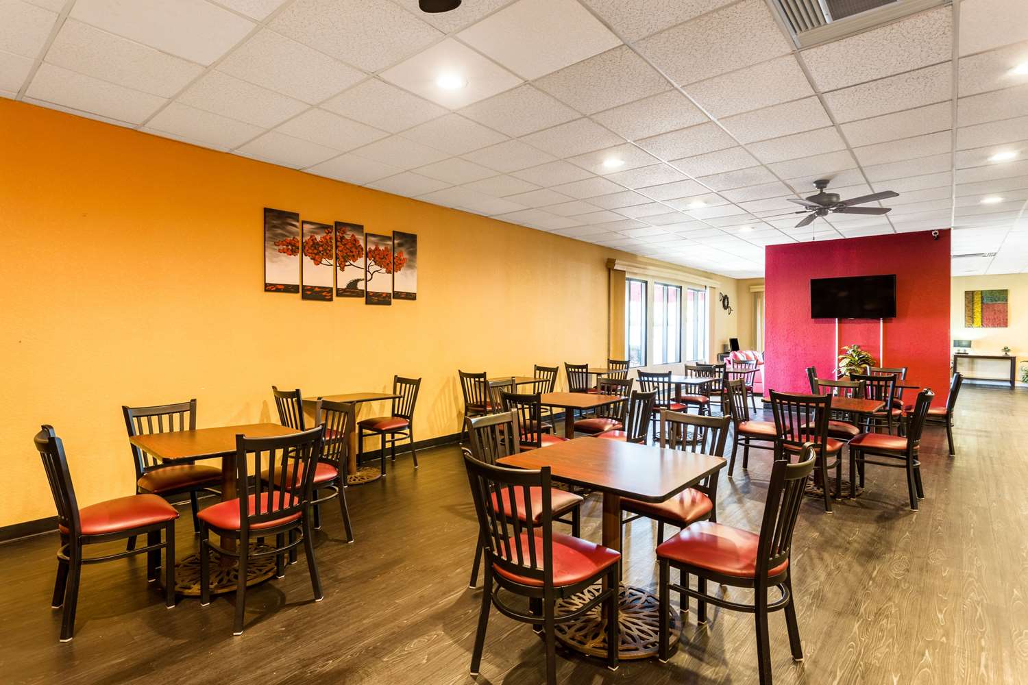 Econo Lodge Homewood Birmingham 20/31