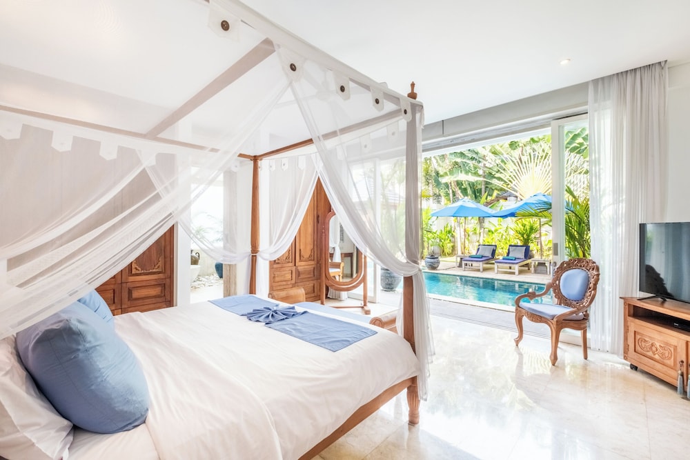 Aq Va Hotel And Villas 29/77