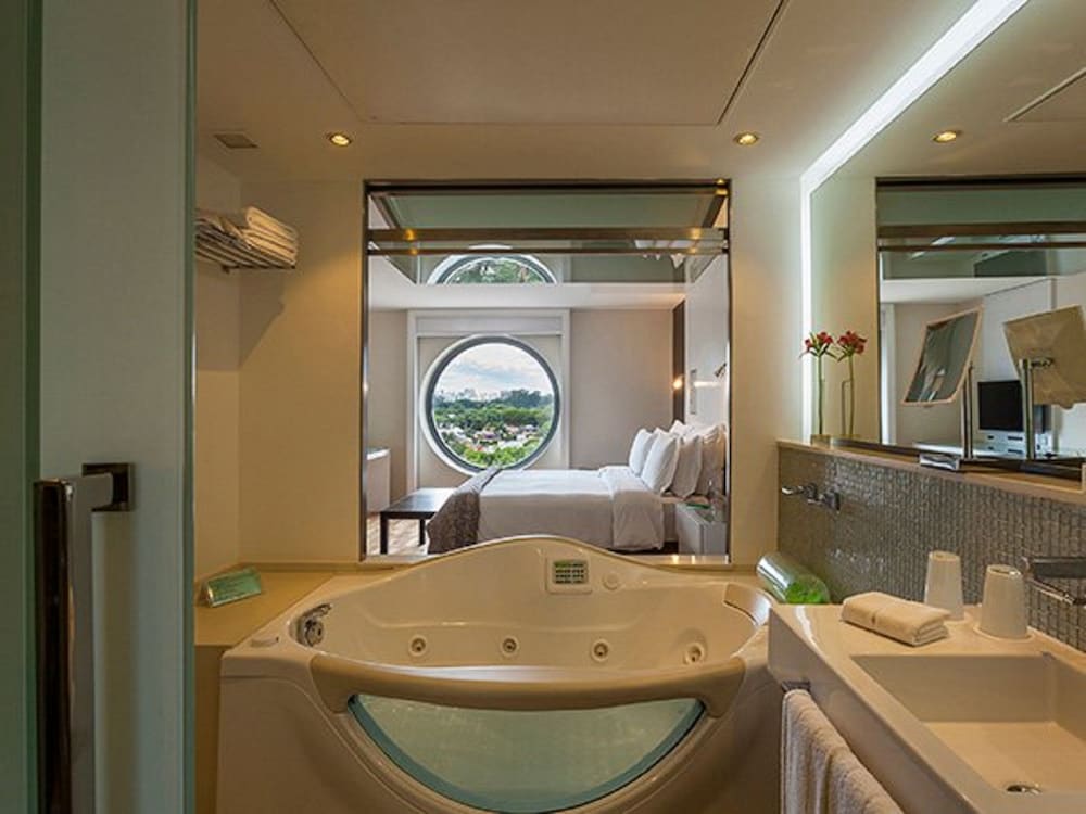 Hotel Unique 25/33
