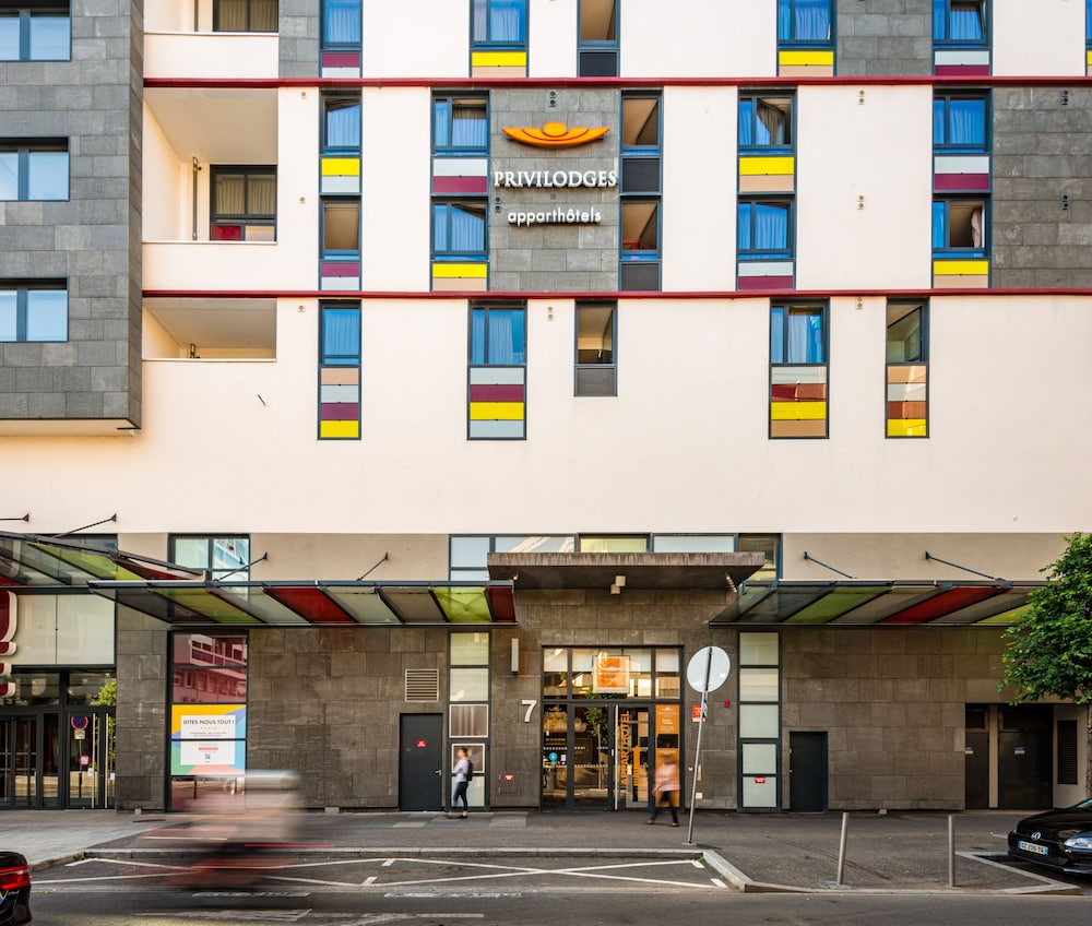 Apparthotel Privilodges Carre de Jaude Clermont Ferrand 53/60