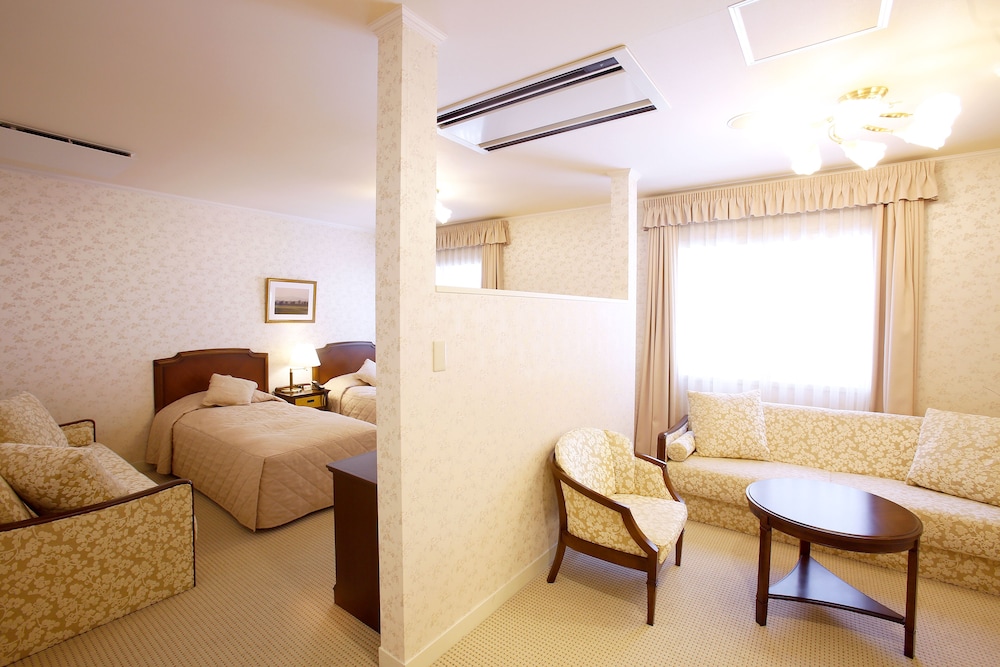 KYU KARUIZAWA HOTEL OTOWA NO MORI 23/66