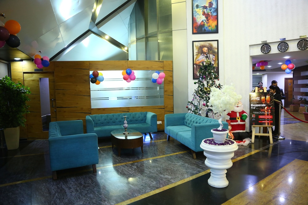 Ana Clarks Inn Panchkula 40/60