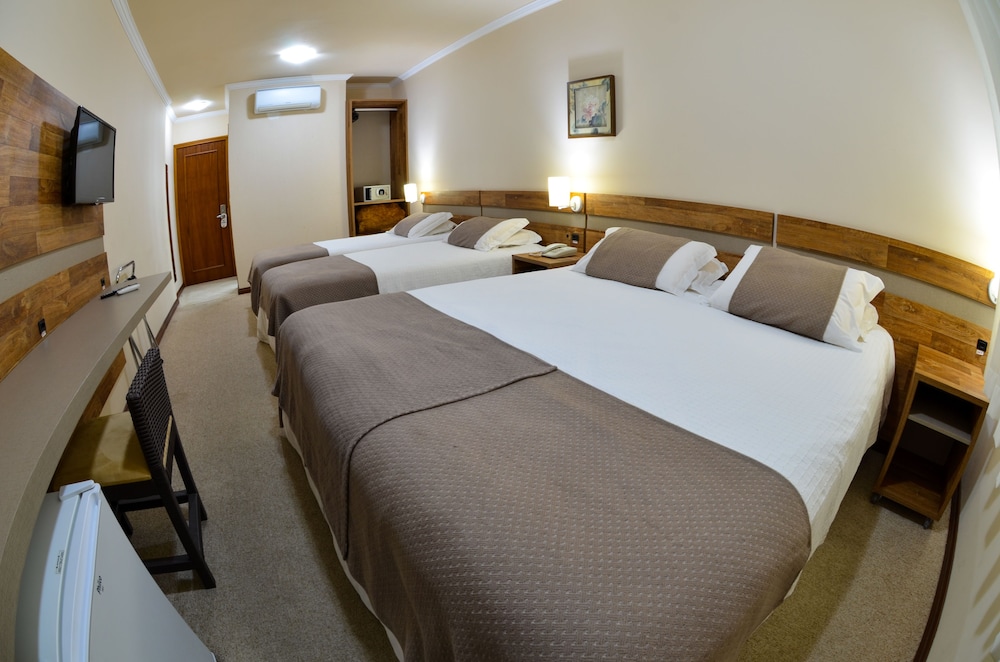 Hotel Renascenca 18/63